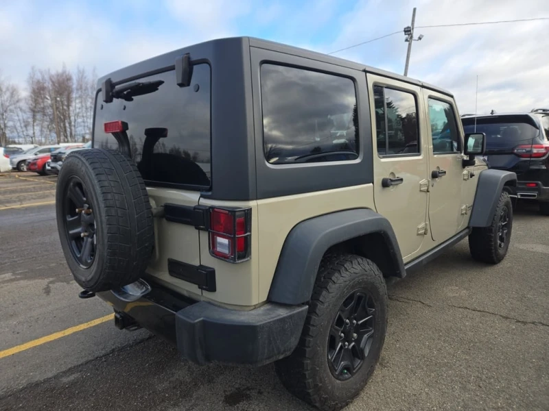 Jeep Wrangler * WILLYS WHEELER * CARFAX * БЕЗ ПЪРВОНАЧАЛНА ВНОСК, снимка 3 - Автомобили и джипове - 52723515