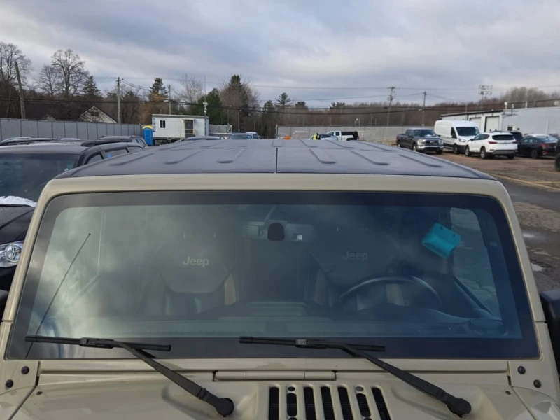 Jeep Wrangler * WILLYS WHEELER * CARFAX * БЕЗ ПЪРВОНАЧАЛНА ВНОСК, снимка 16 - Автомобили и джипове - 52723515