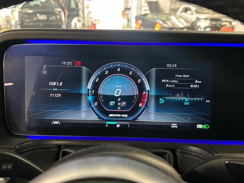 Mercedes-Benz G 63 AMG * CARFAX * БЕЗ ПЪРВОНАЧАЛНА ВНОСКА, снимка 8 - Автомобили и джипове - 53200160