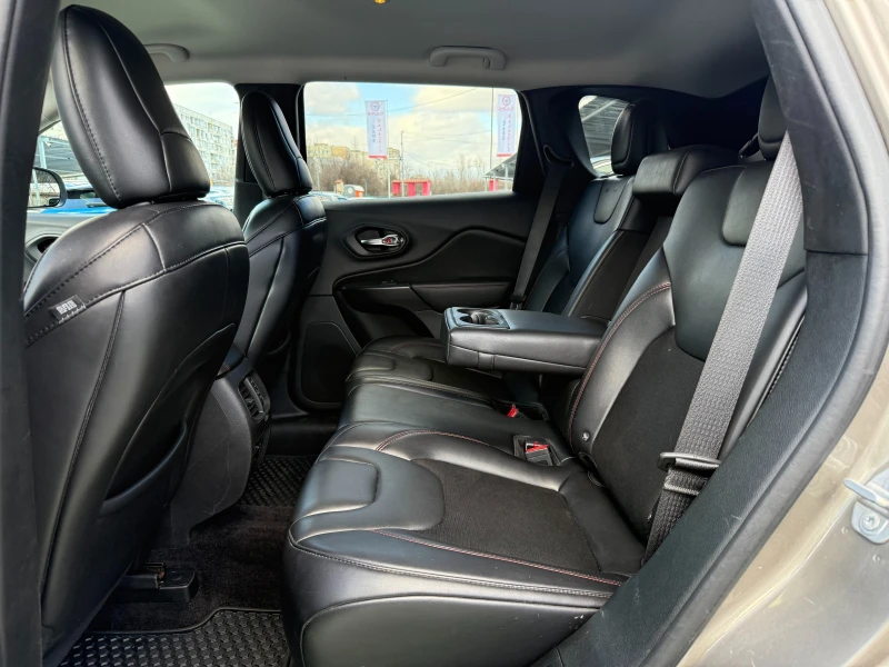 Jeep Cherokee TRAILHAWK, снимка 9 - Автомобили и джипове - 53469719