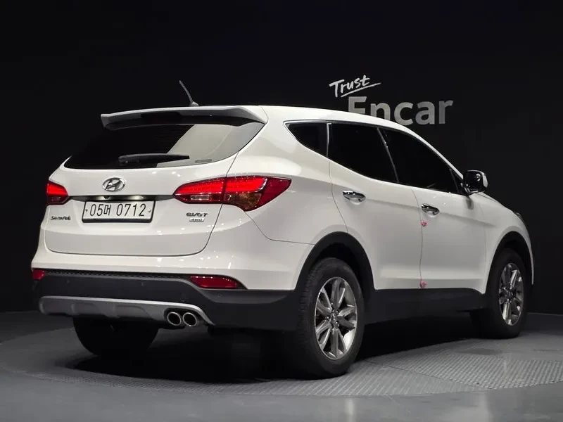 Hyundai Santa fe 2.2 4WD, снимка 4 - Автомобили и джипове - 56325621