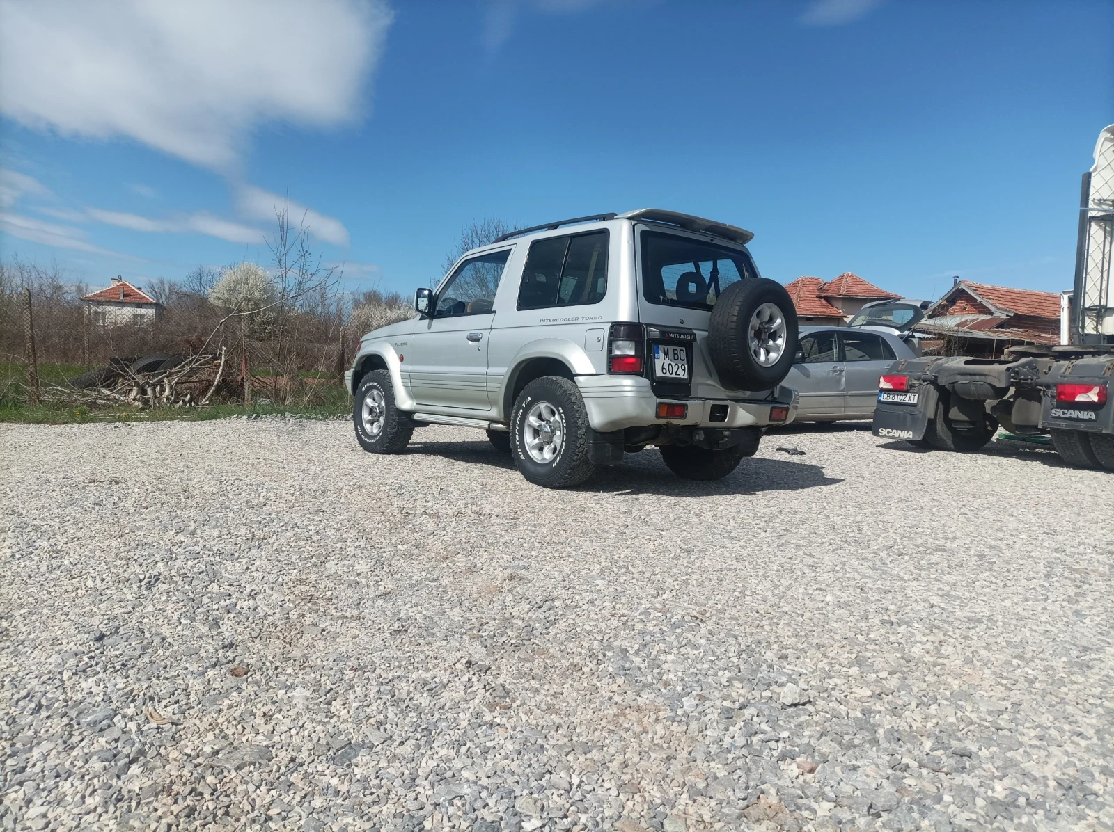 Mitsubishi Pajero 2.5 - изображение 3