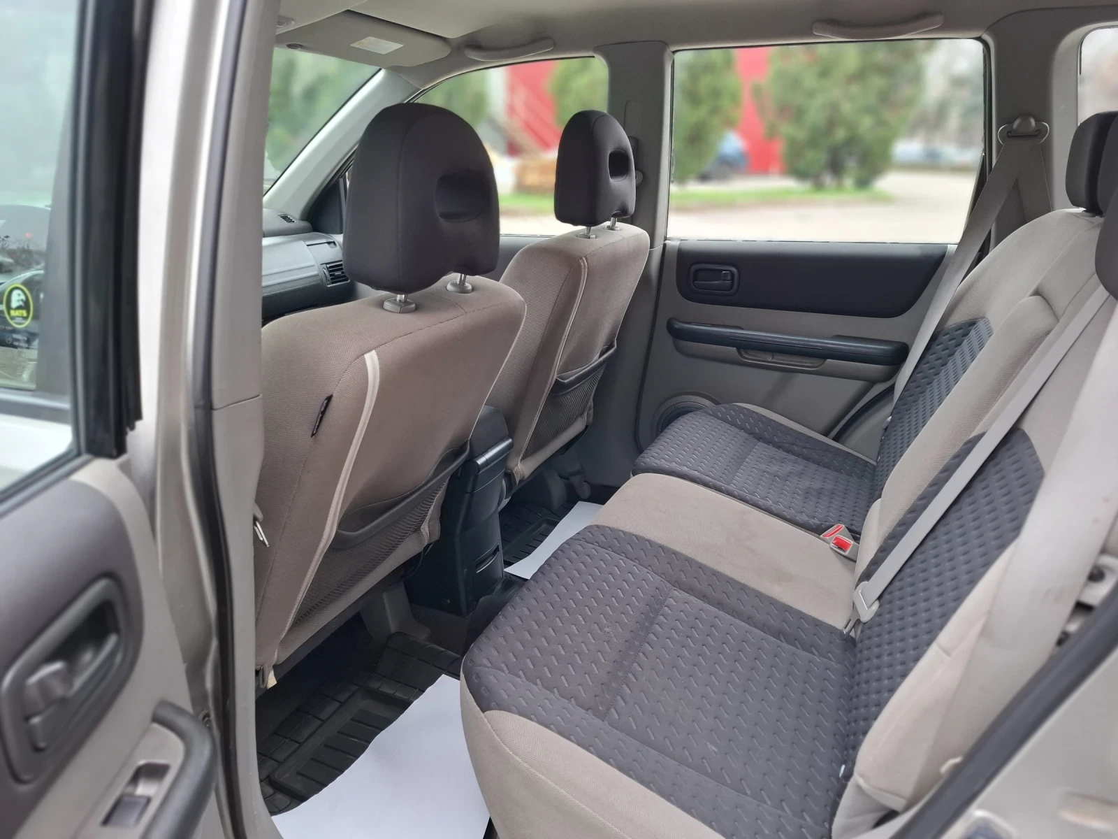 Nissan X-trail 2.2dCi 136hp * КЛИМАТИК * 4Х4 * ИТАЛИЯ *  - изображение 10