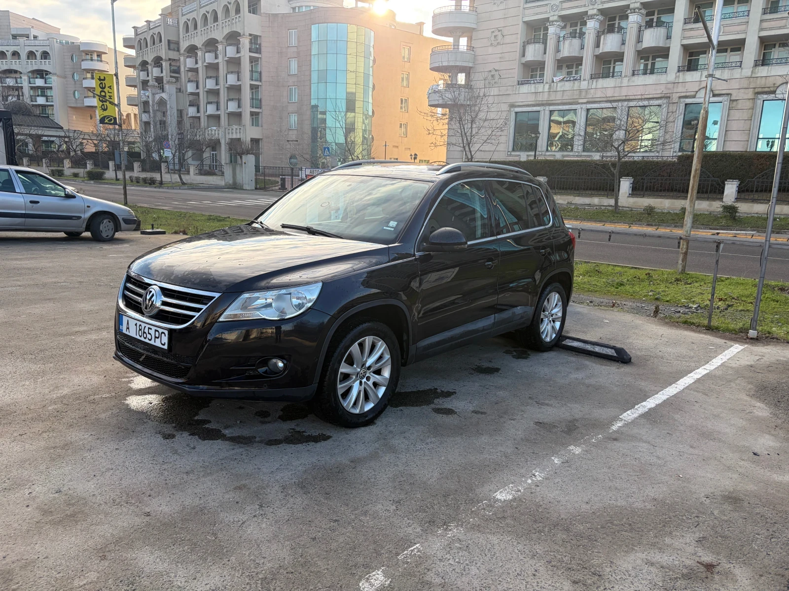 VW Tiguan 2.0TDI 4Motion - изображение 2