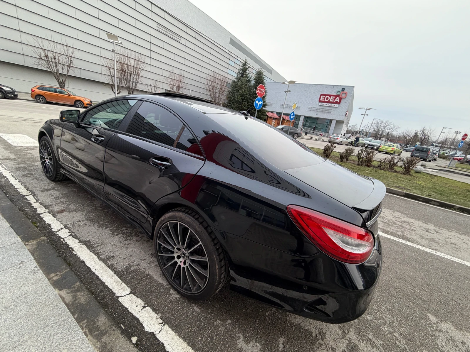 Mercedes-Benz CLS 350 FACE* 9G* 4x4* Масаж* AMG - изображение 7