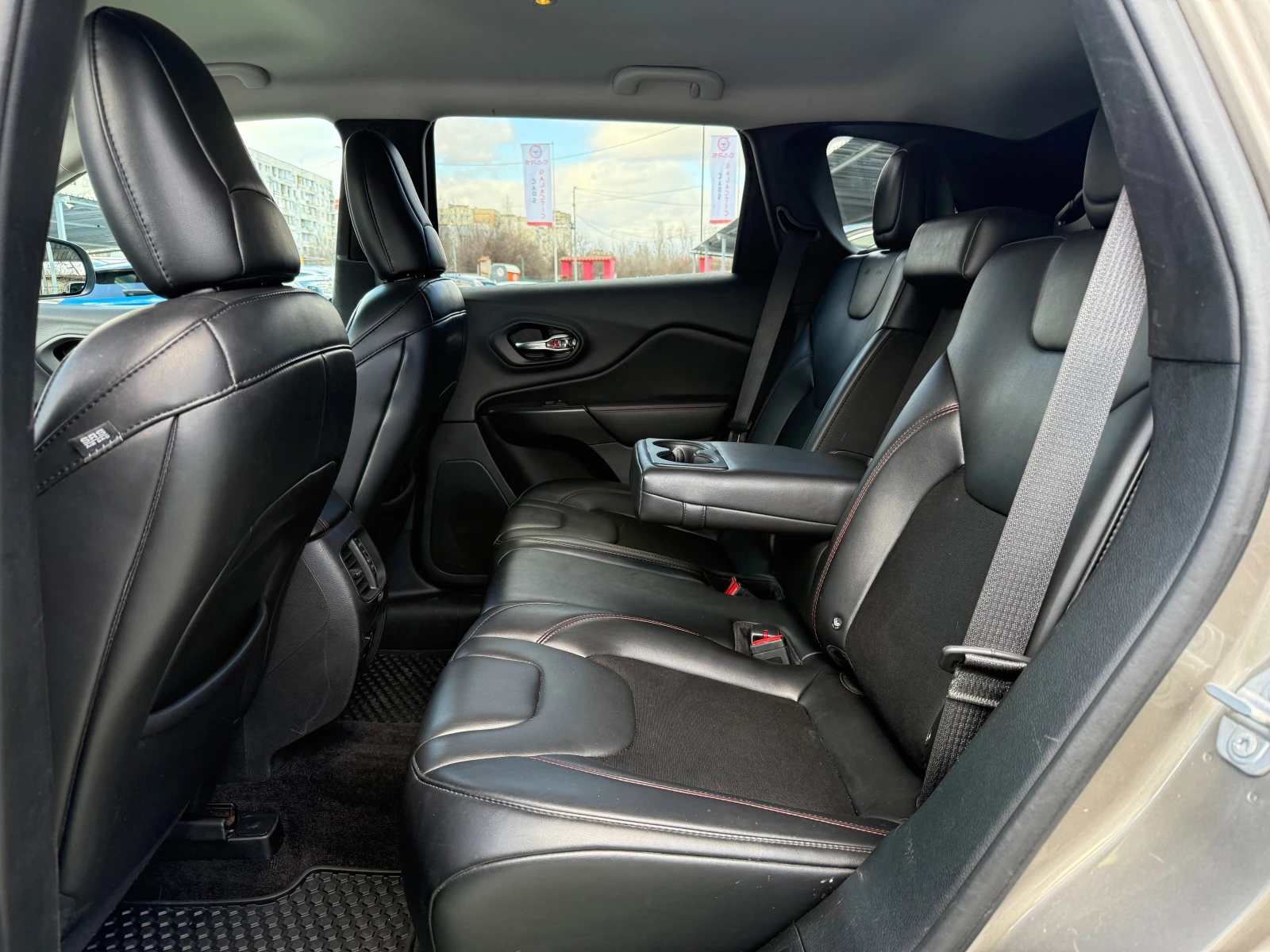 Jeep Cherokee TRAILHAWK - изображение 9