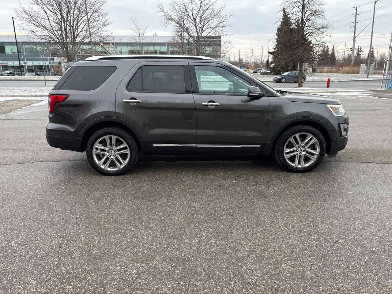 Ford Explorer LIMITED /CARFAX/Пано/Подгрев/Обдух/7 места/2 ключа, снимка 4 - Автомобили и джипове - 53967666