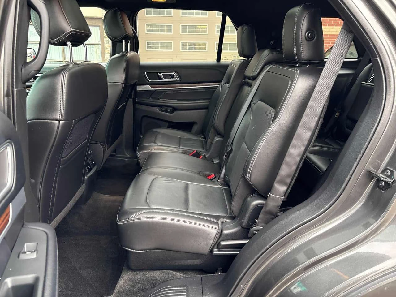 Ford Explorer LIMITED /CARFAX/Пано/Подгрев/Обдух/7 места/2 ключа, снимка 15 - Автомобили и джипове - 53967666