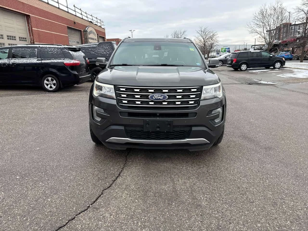 Ford Explorer LIMITED /CARFAX/Пано/Подгрев/Обдух/7 места/2 ключа, снимка 2 - Автомобили и джипове - 53967666