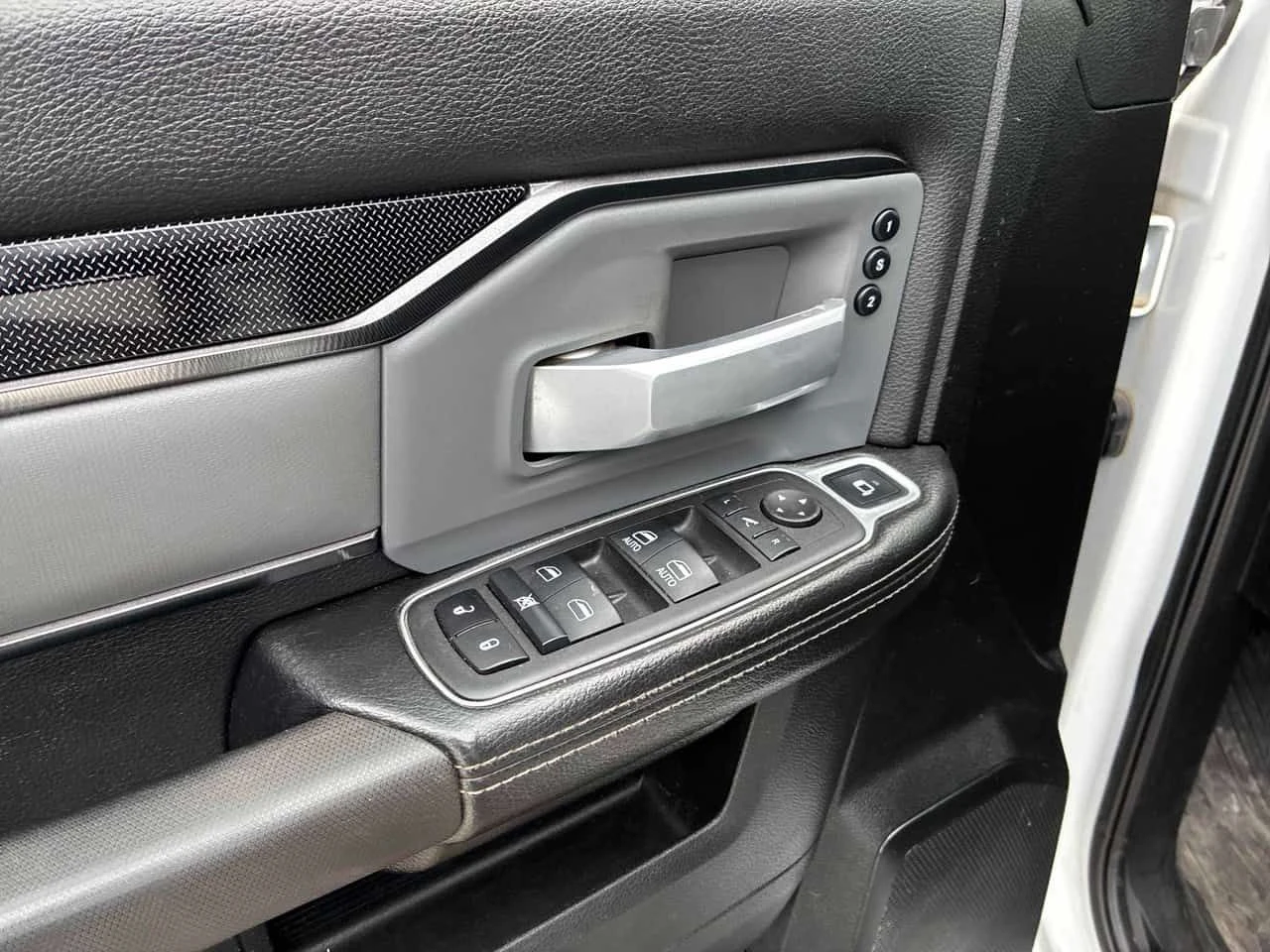 Dodge RAM 2500 * Power Wagon * CARFAX * ��� ��������� *  | Mobile.bg � ����������� 11