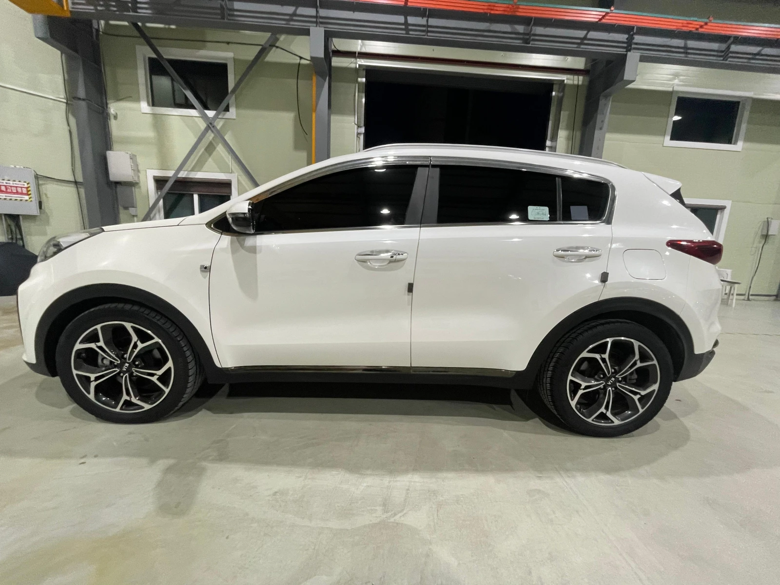 Kia Sportage 2.0D 4WD ! Intelligent !, снимка 4 - Автомобили и джипове - 54139104