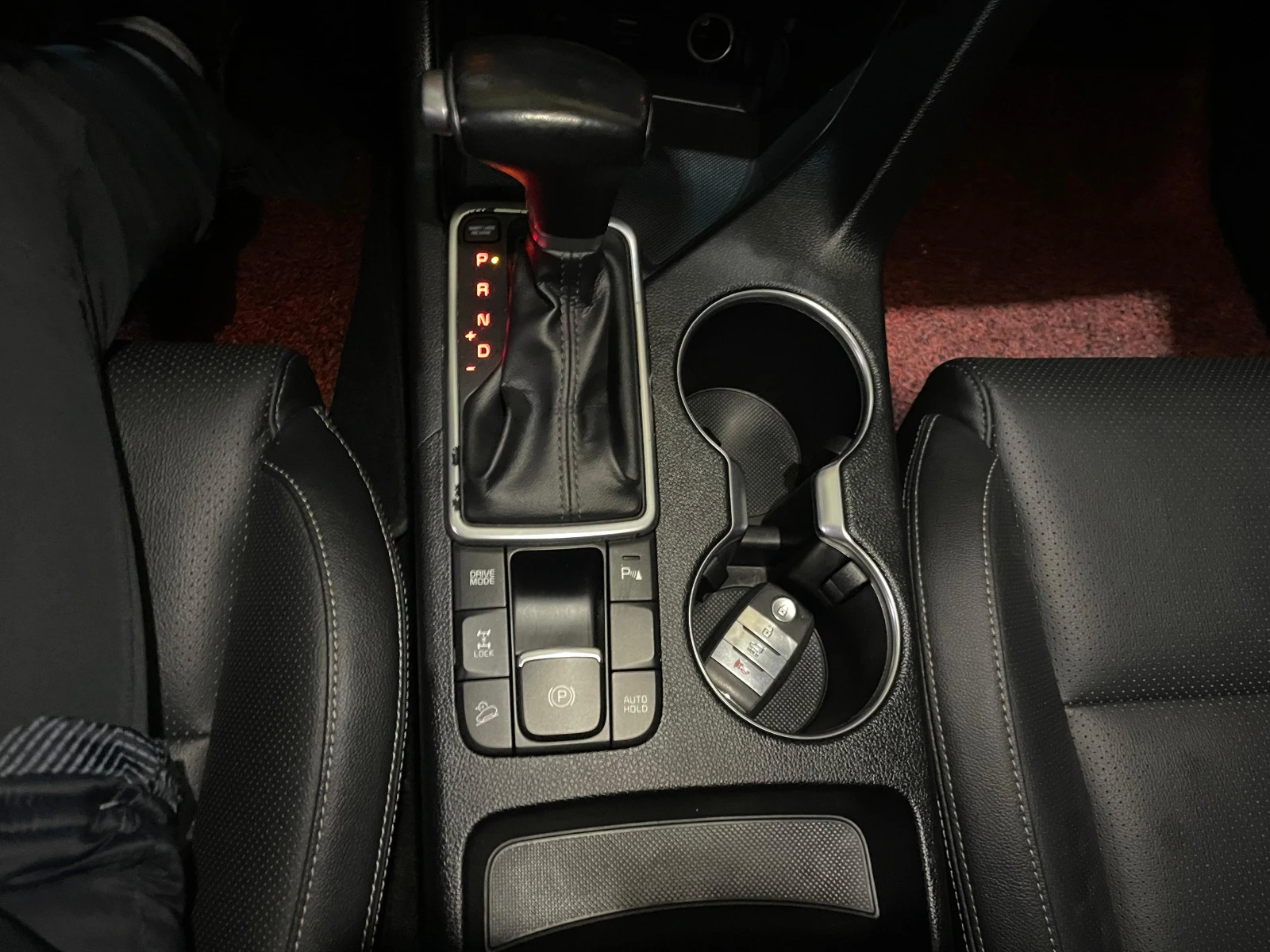 Kia Sportage 2.0D 4WD ! Intelligent !, снимка 17 - Автомобили и джипове - 54139104