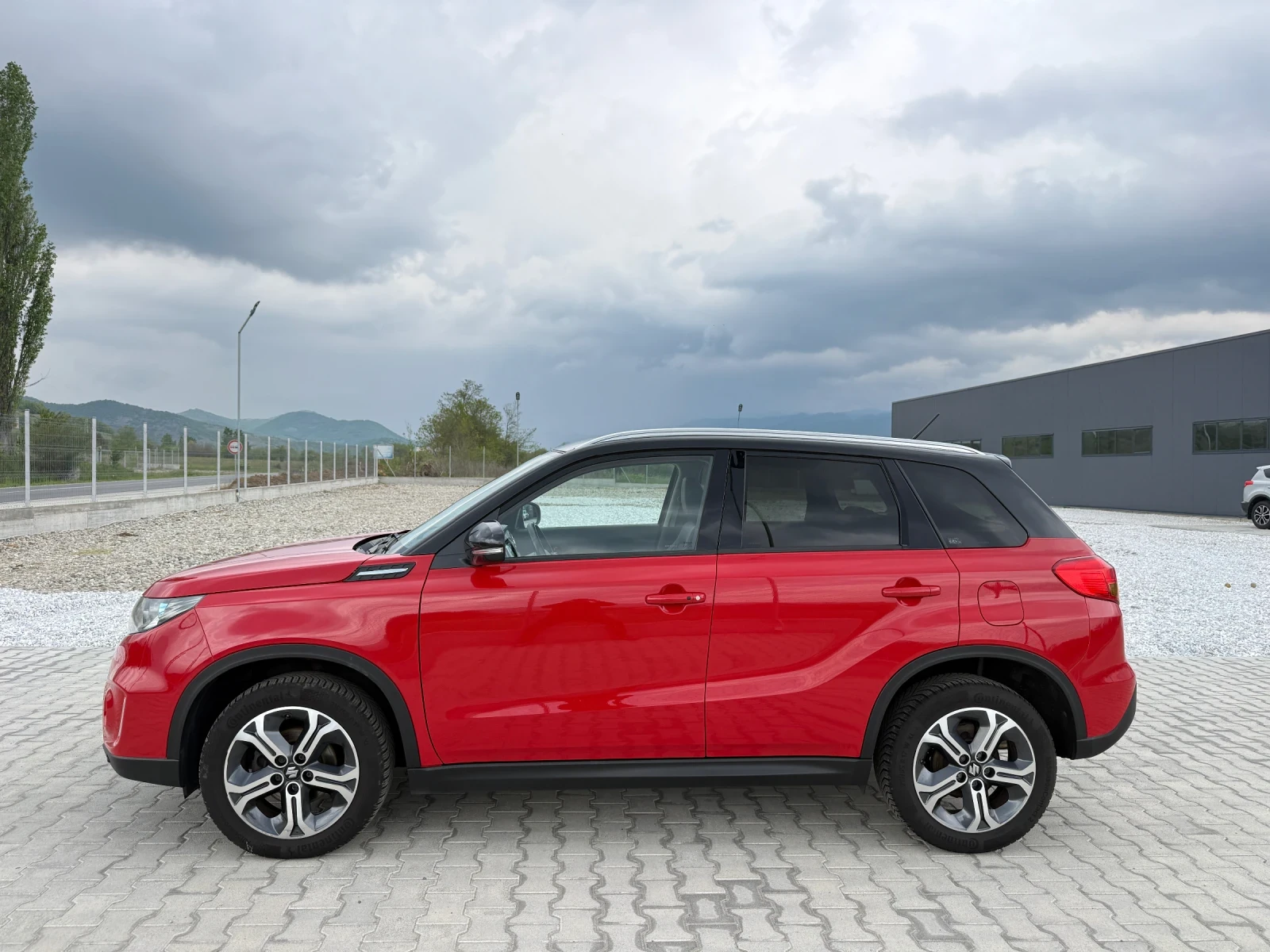 Suzuki Vitara 1.6DDIS , снимка 3 - Автомобили и джипове - 54383480