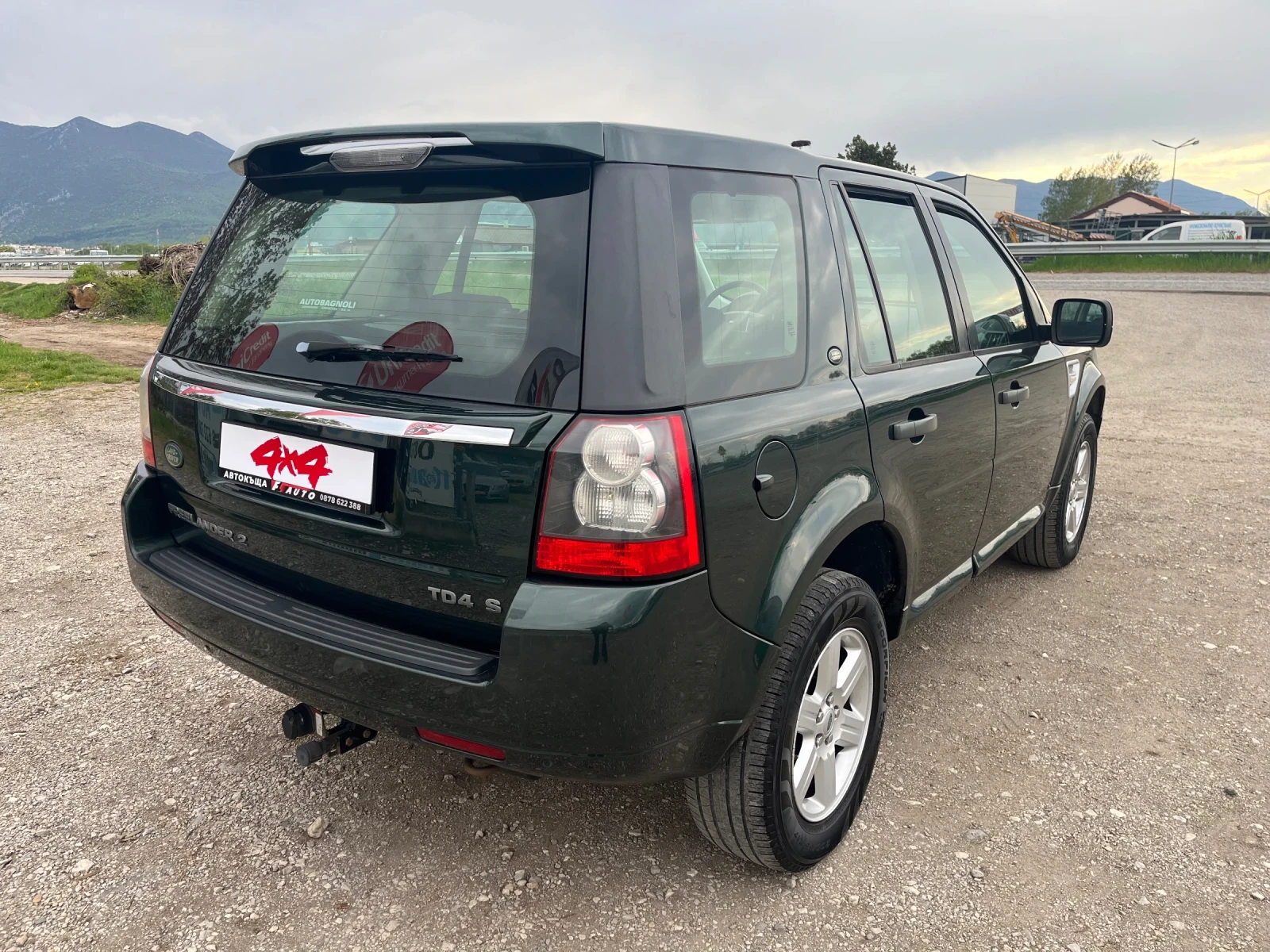 Land Rover Freelander 2.2TDI-150-NAVI-ITALIA, снимка 9 - Автомобили и джипове - 54385391