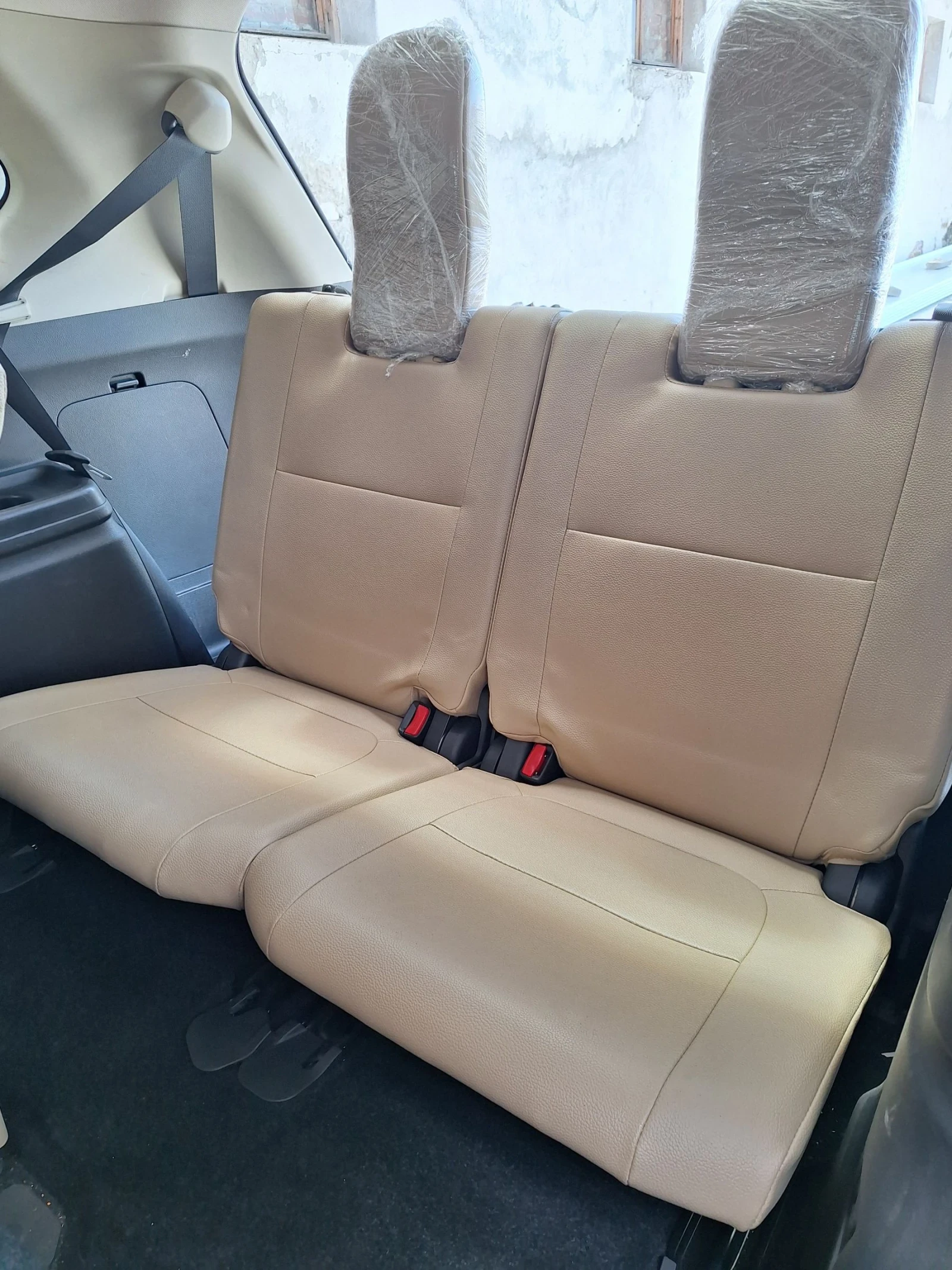 Mitsubishi Outlander SEL 2.4 / 4x4 S-Awc / 7 места , снимка 12 - Автомобили и джипове - 54727247