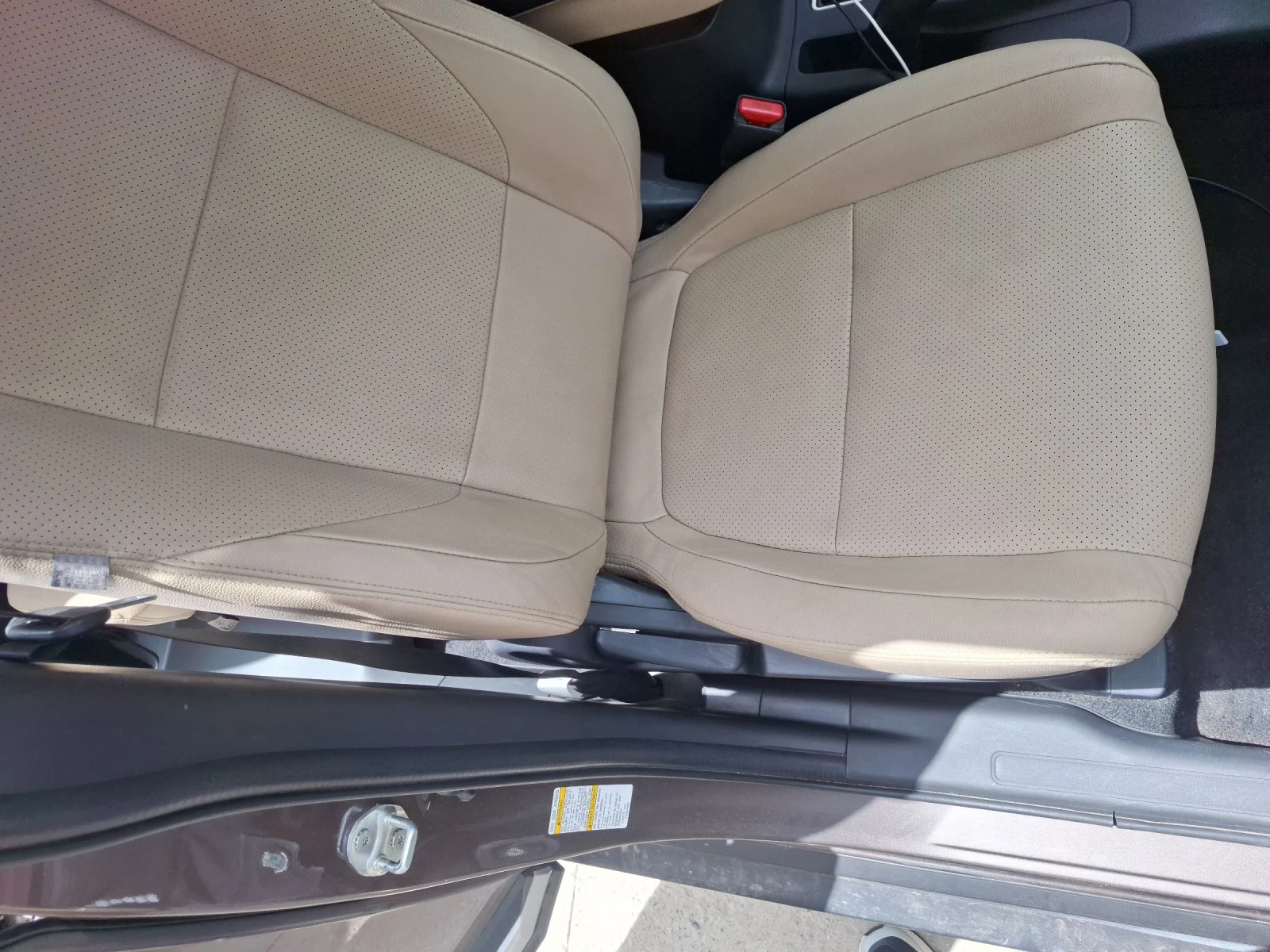 Mitsubishi Outlander SEL 2.4 / 4x4 S-Awc / 7 места , снимка 10 - Автомобили и джипове - 54727247
