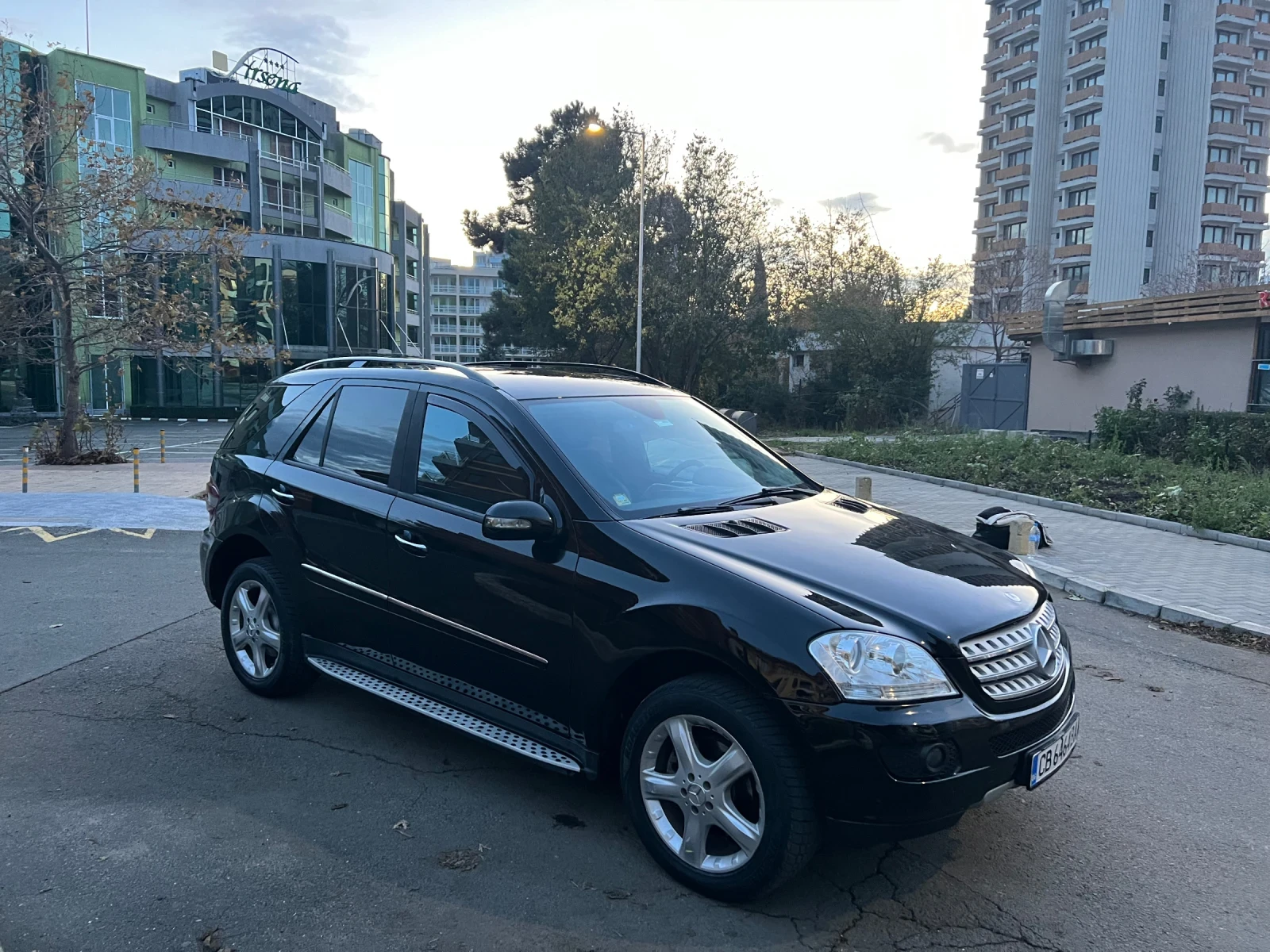 Mercedes-Benz ML 320 W 164, снимка 2 - Автомобили и джипове - 54865511