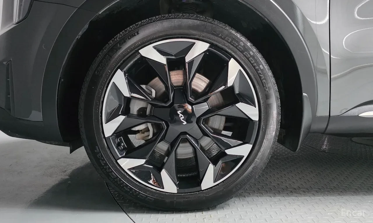 Kia Sorento NOBLESSE | 360 | HUD| MirrorCAM| STYLE PKG, снимка 7 - Автомобили и джипове - 55753848
