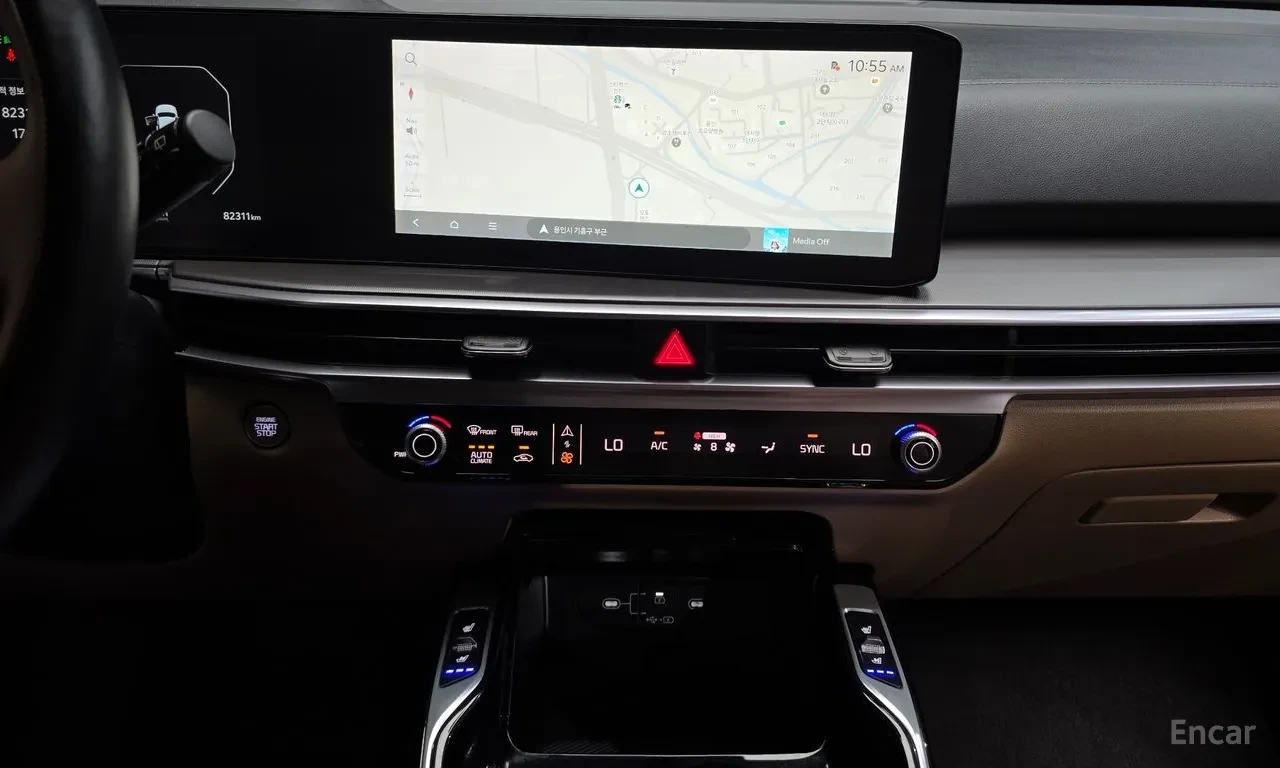 Kia Sorento NOBLESSE | 360 | HUD| MirrorCAM| STYLE PKG, снимка 15 - Автомобили и джипове - 55753848
