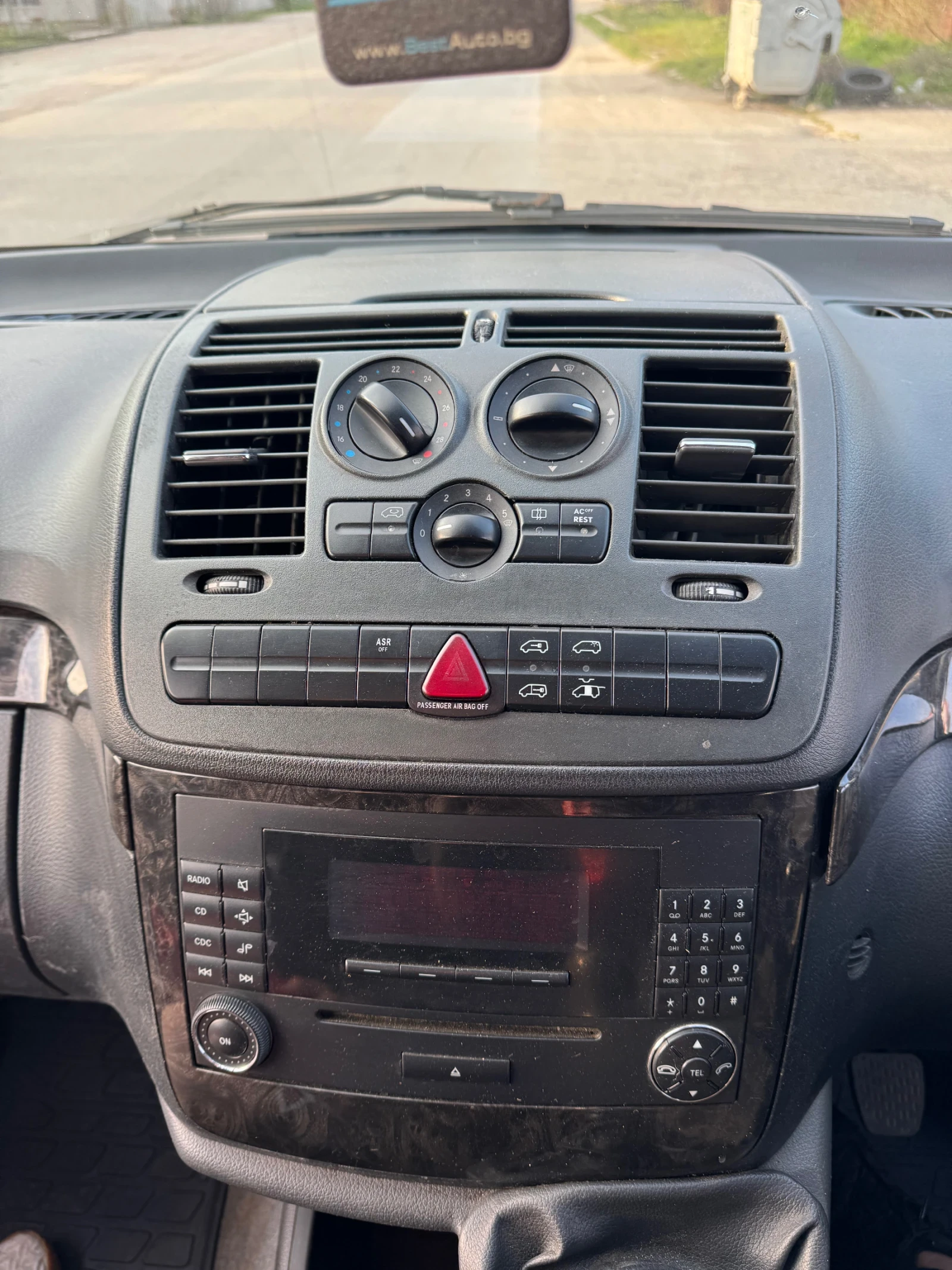 Mercedes-Benz Vito 2.2 CDI, снимка 11 - Бусове и автобуси - 54196736