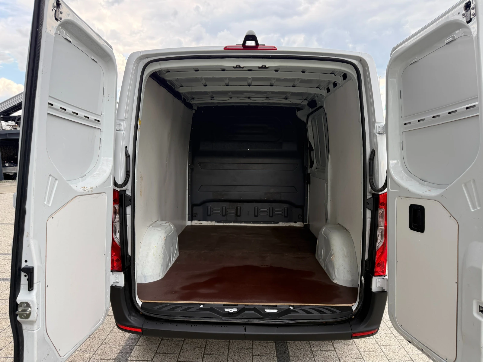 Mercedes-Benz Sprinter 314CDI Клима L1H1 Еuro 6 , снимка 17 - Бусове и автобуси - 55752987
