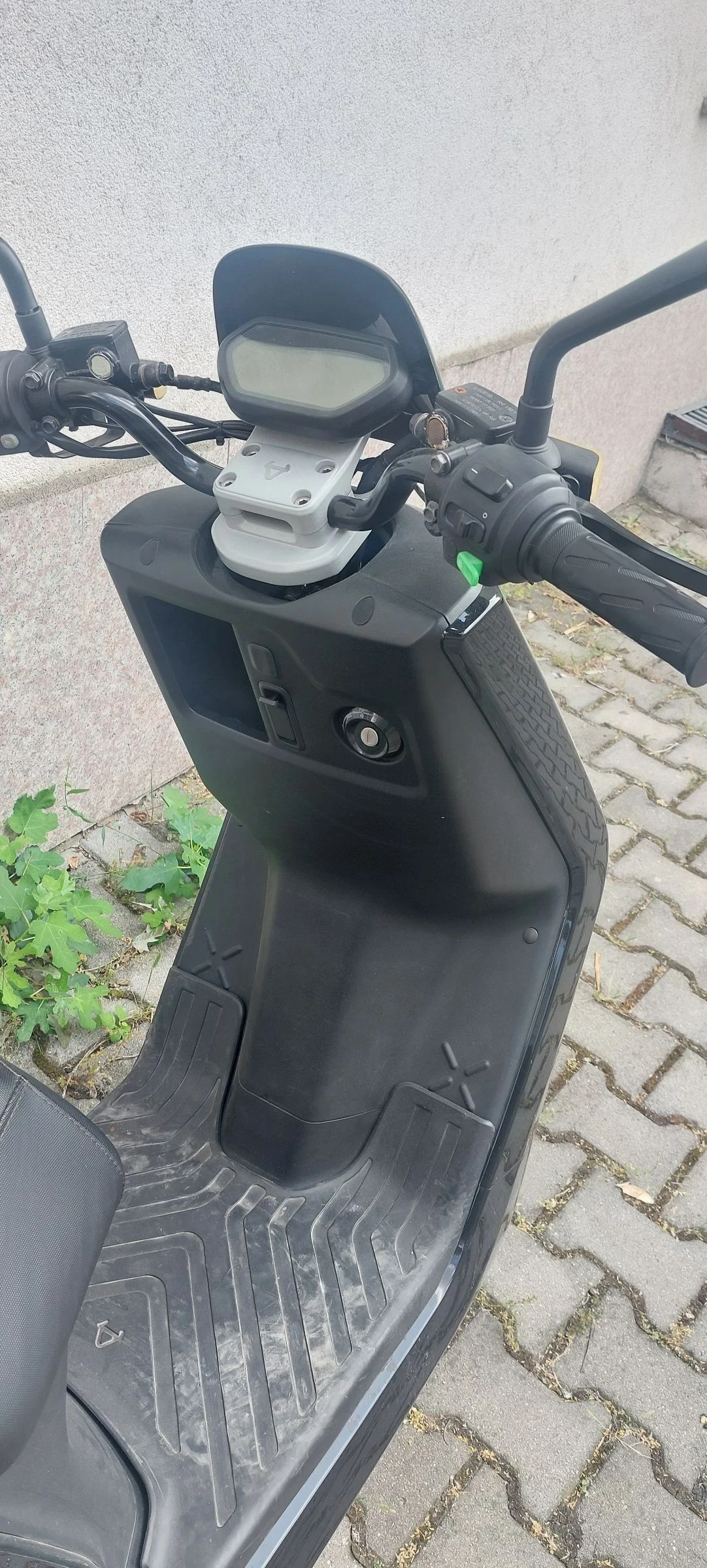 NIU N Sport Li-ion батерия регистриран  - изображение 5