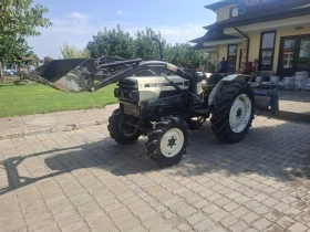 Трактор Mitsubishi 32 к.с. с челен товарач и фреза, снимка 2