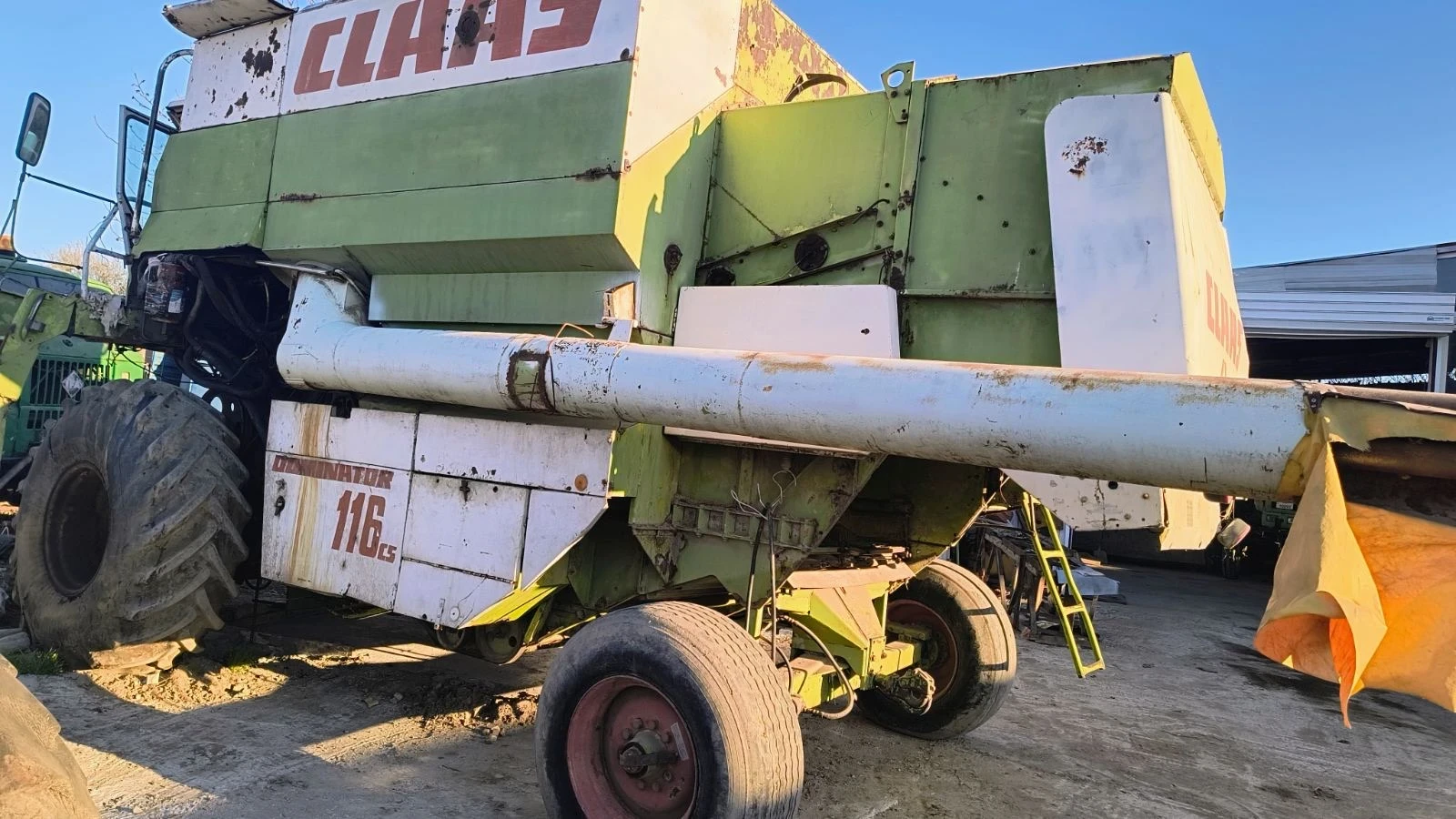 Комбайн Claas, снимка 3 - Селскостопанска техника - 54825155