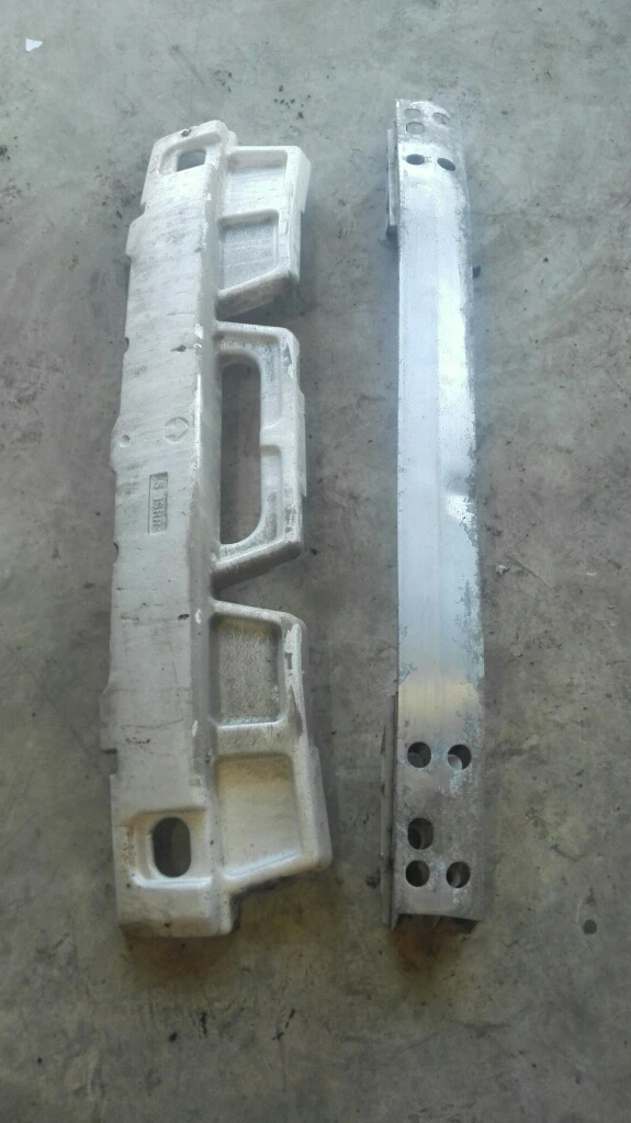 Греда под задна броня Лексус ИС220