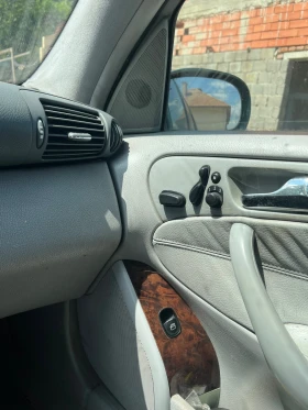 Mercedes-Benz C 320, снимка 6