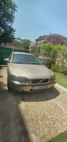  Volvo S60