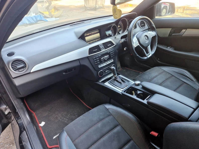 Mercedes-Benz C 250 204кс. Турбо F1 AMG, снимка 4 - Автомобили и джипове - 24028729