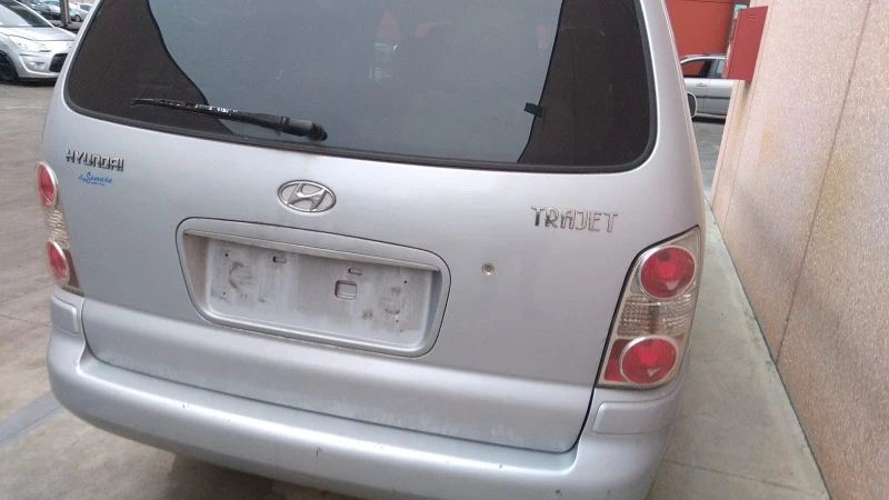 Hyundai Trajet 2.0 crdi 113ks, снимка 2 - Автомобили и джипове - 45302929