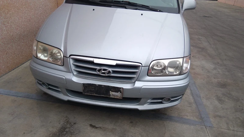 Hyundai Trajet 2.0 crdi 113ks, снимка 4 - Автомобили и джипове - 45302929