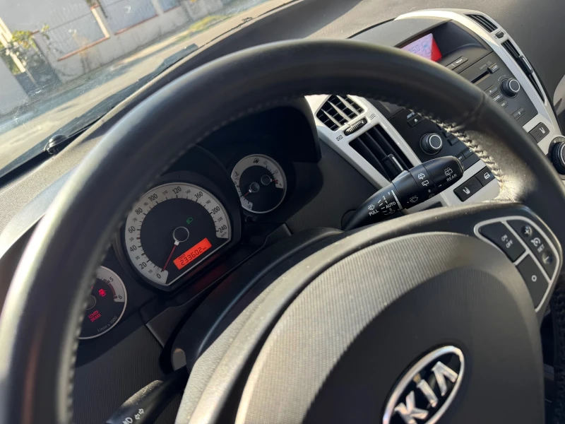 Kia Ceed 1.6 DIESEL AUSTRIA, снимка 12 - Автомобили и джипове - 47688279