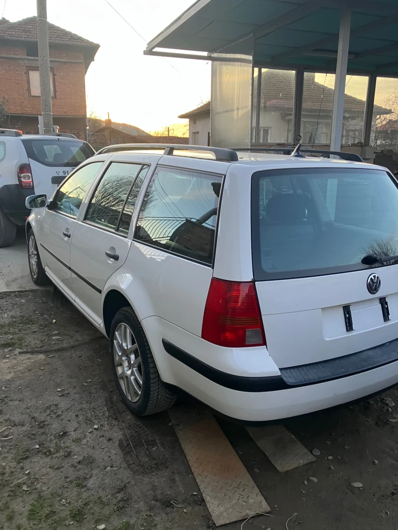 VW Golf, снимка 4 - Автомобили и джипове - 48393784