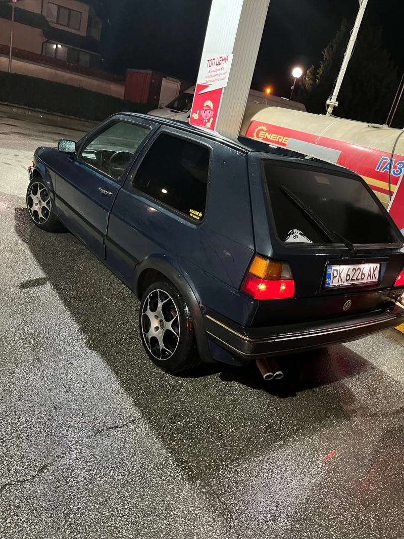 VW Golf 1.8 GTI, снимка 2 - Автомобили и джипове - 49499226