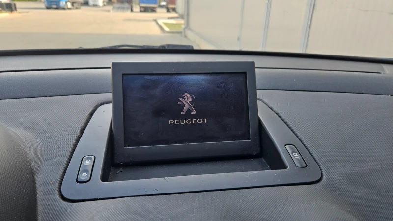 Peugeot 308 Автоматик Холандия , снимка 7 - Автомобили и джипове - 52371536