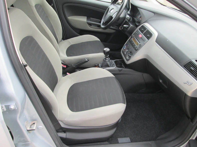 Fiat Punto 1.2I KLIMA, снимка 16 - Автомобили и джипове - 52288040