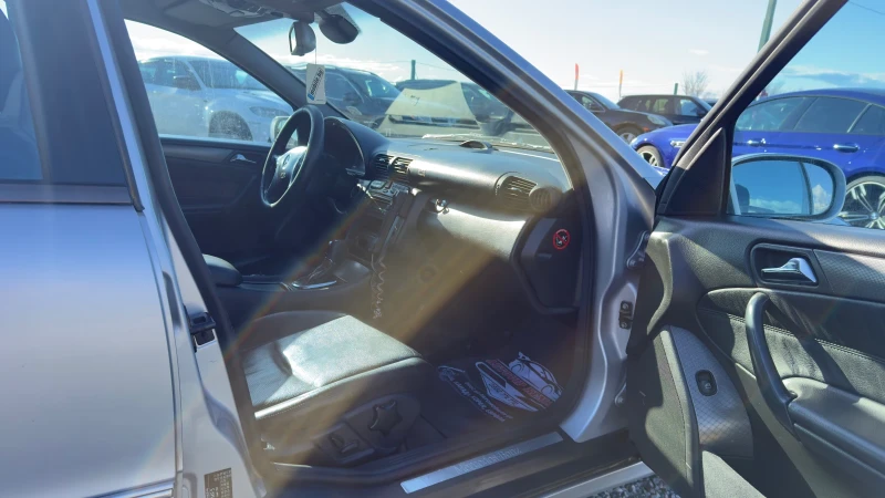 Mercedes-Benz C 270 * АВТОМАТИК* , снимка 12 - Автомобили и джипове - 52615646