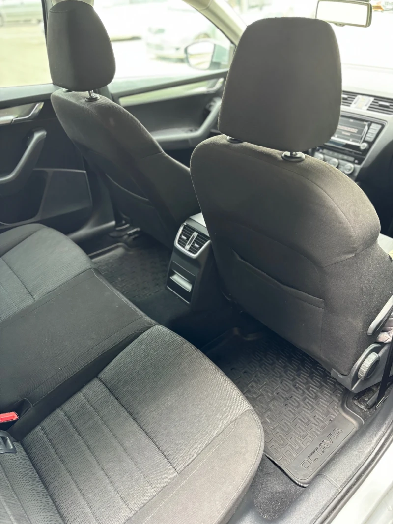Skoda Octavia 2.0tdi 150hp, снимка 10 - Автомобили и джипове - 52817136