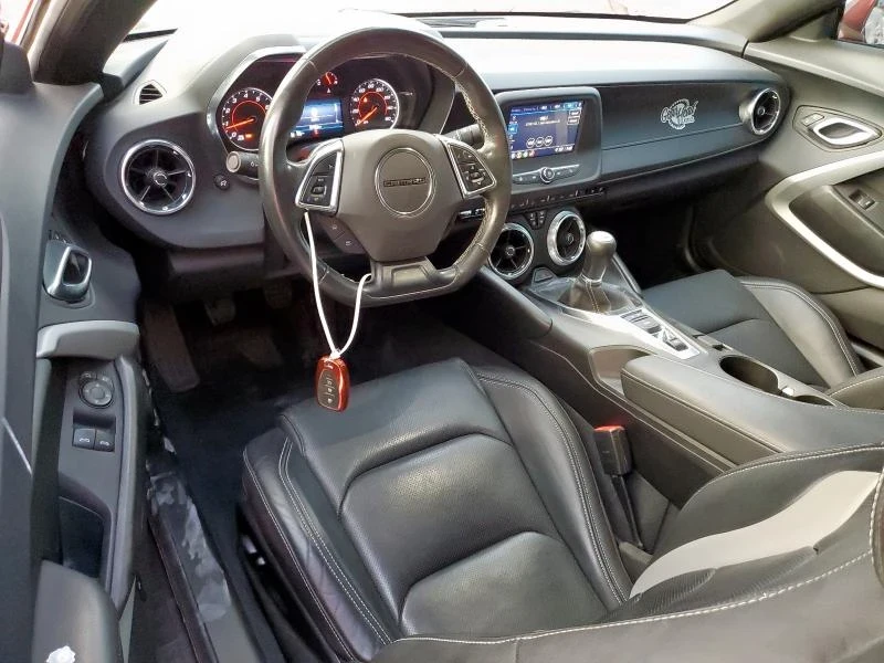 Chevrolet Camaro, снимка 7 - Автомобили и джипове - 52954197