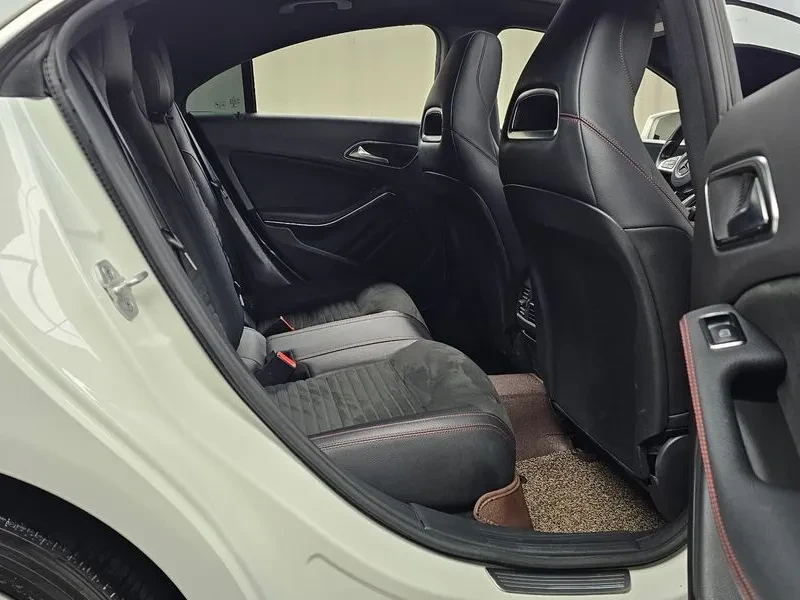 Mercedes-Benz CLA 2.5 | Mobile.bg � ����������� 12