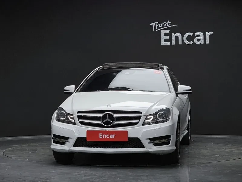 Mercedes-Benz C 220 CDI COUPE, снимка 6 - Автомобили и джипове - 54863478