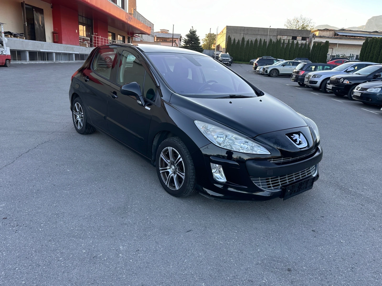 Peugeot 308 FaceLift - 1.6i - КЛИМАТРОНИК - изображение 3