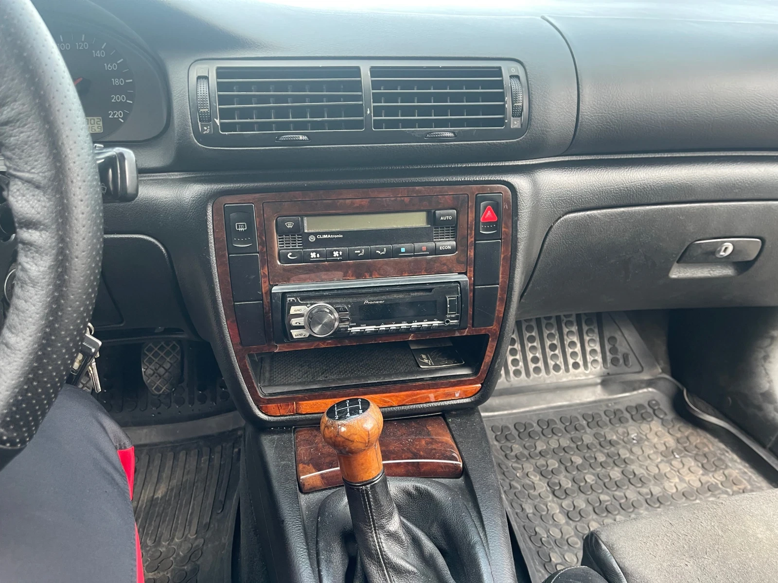 VW Passat 1.9TDI - изображение 7