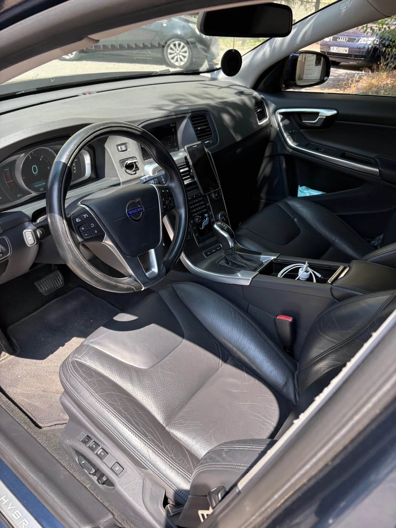 Volvo V60  - изображение 3
