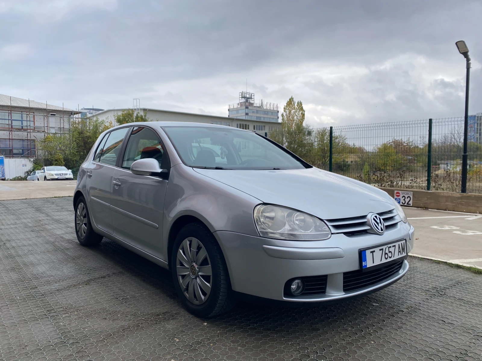 VW Golf 1.6  | Mobile.bg   3