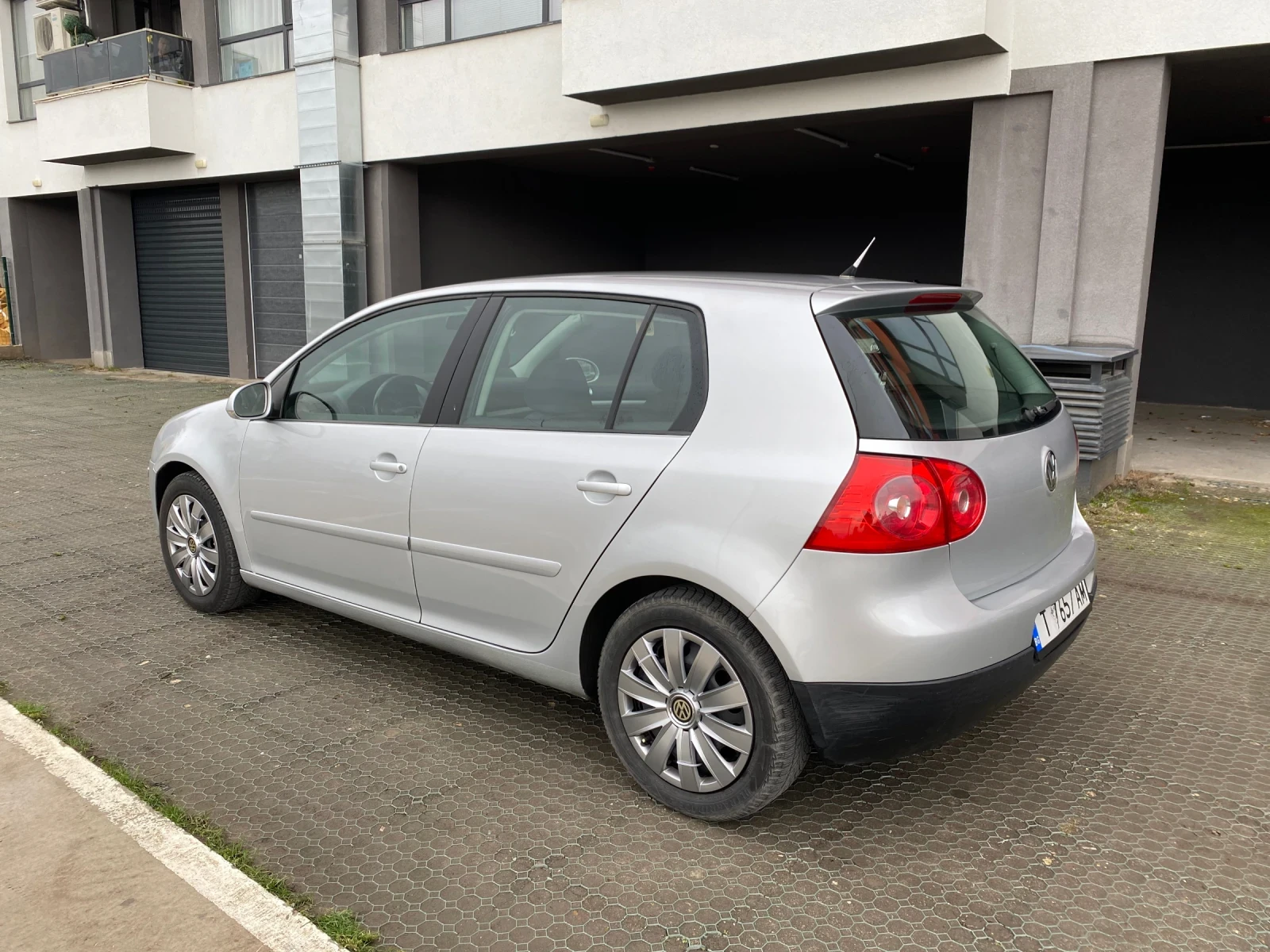 VW Golf 1.6  | Mobile.bg   5
