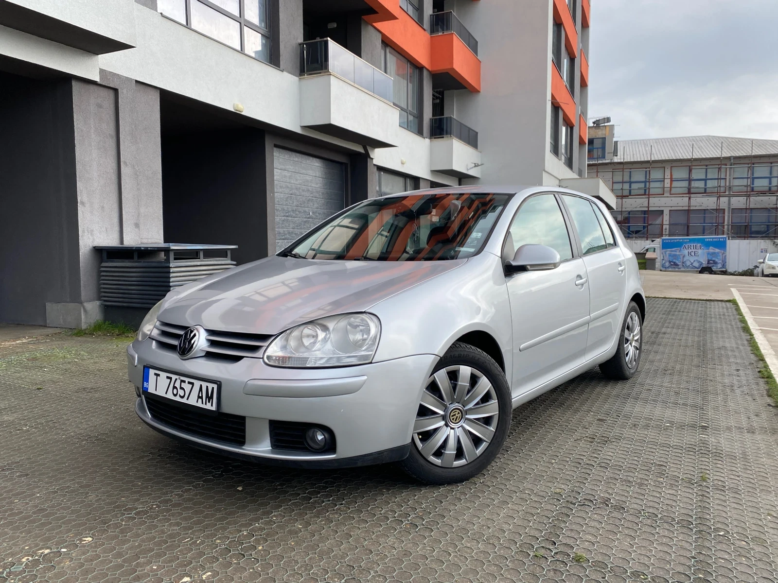 VW Golf 1.6  | Mobile.bg   1